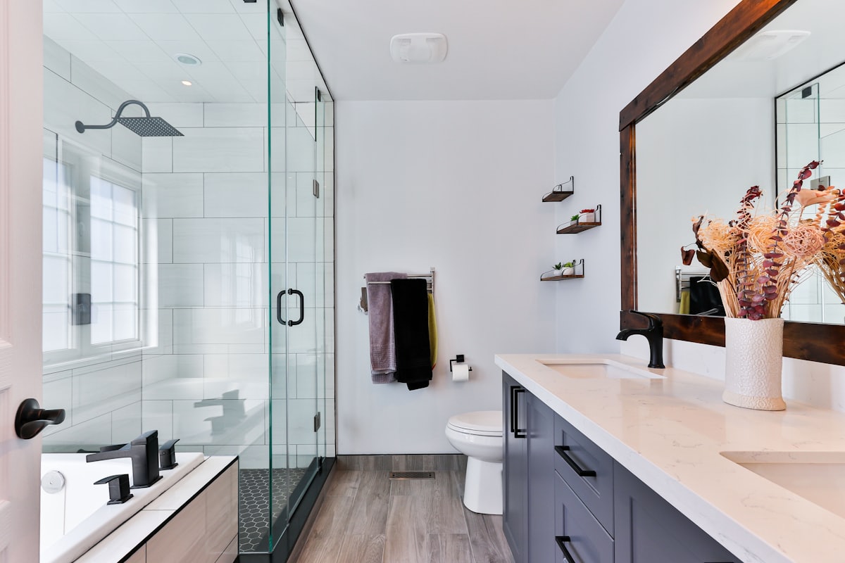 A clean bathroom representing domestic hot-water systems fed by recovered heat.